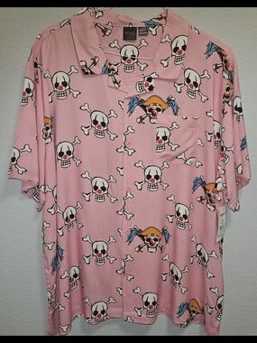 Netflix Pink Skull & Crossbones Short Sleeve Button-Down Shirt